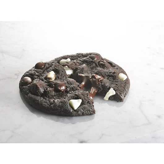 Tollhouse Triple Chocolaty Chip Cookie Dough 22.498 Pound Each - 1 Per Case.