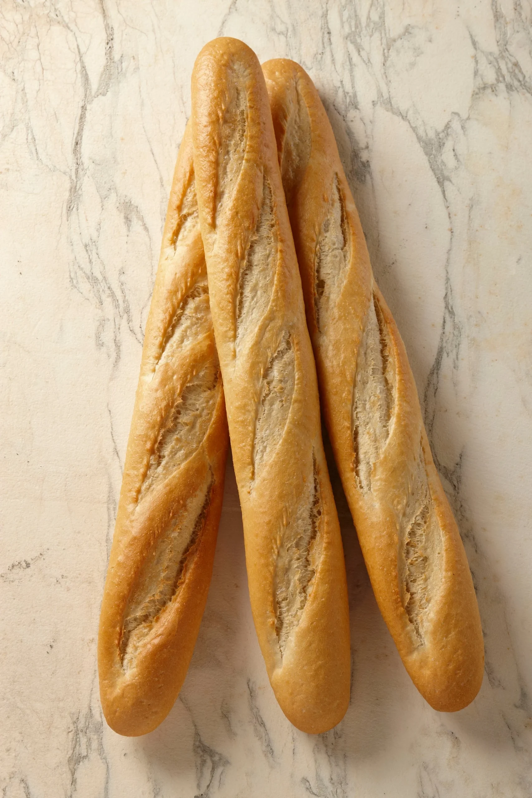 Vie De France Batard French 9 Inch Unsliced 8.7 Ounce Size - 20 Per Case.