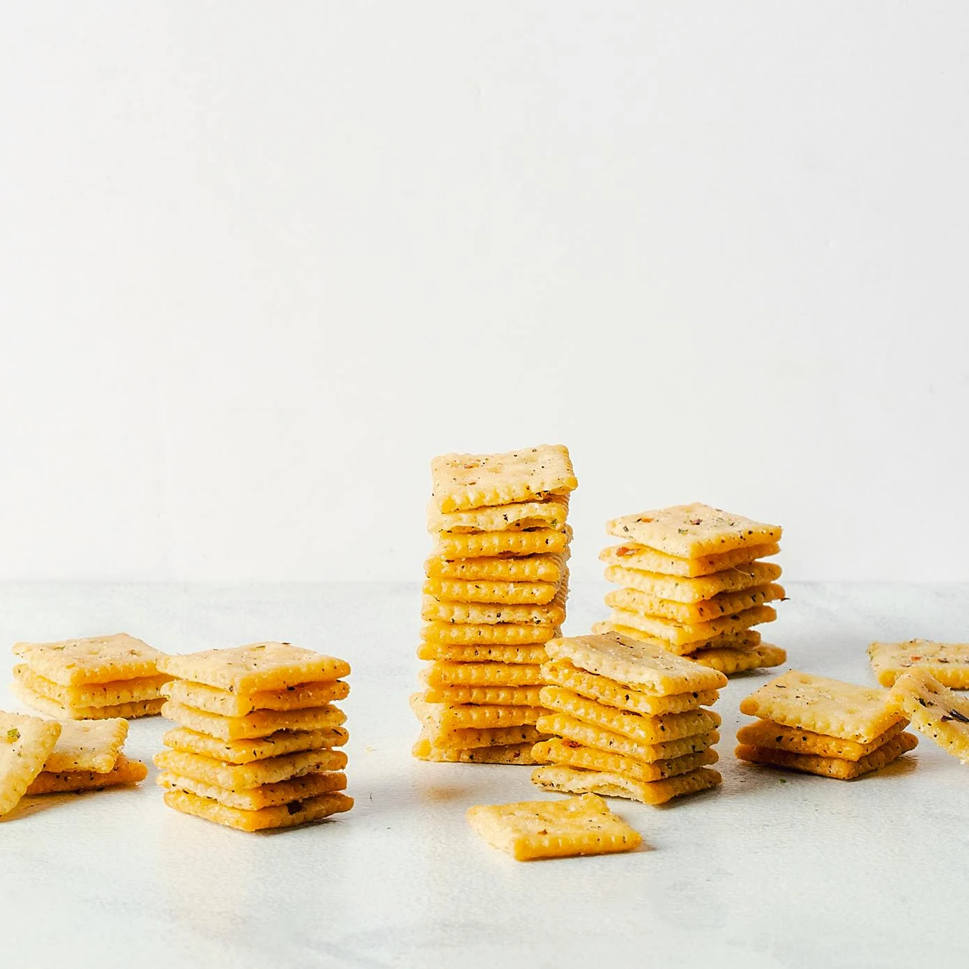 Mini Cocktail Crackers