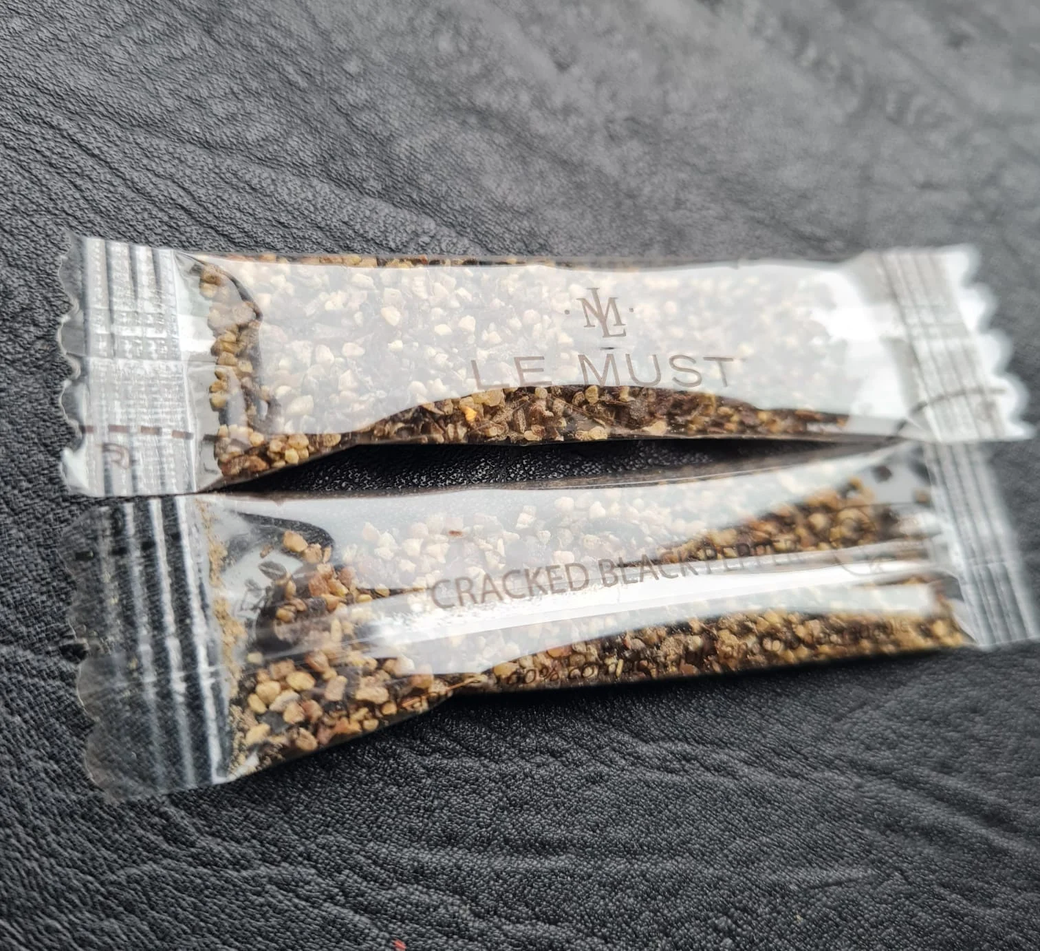 Pepper, Black, Cracked, Single-Serve Sticks,1000 - 1 Gram Avg