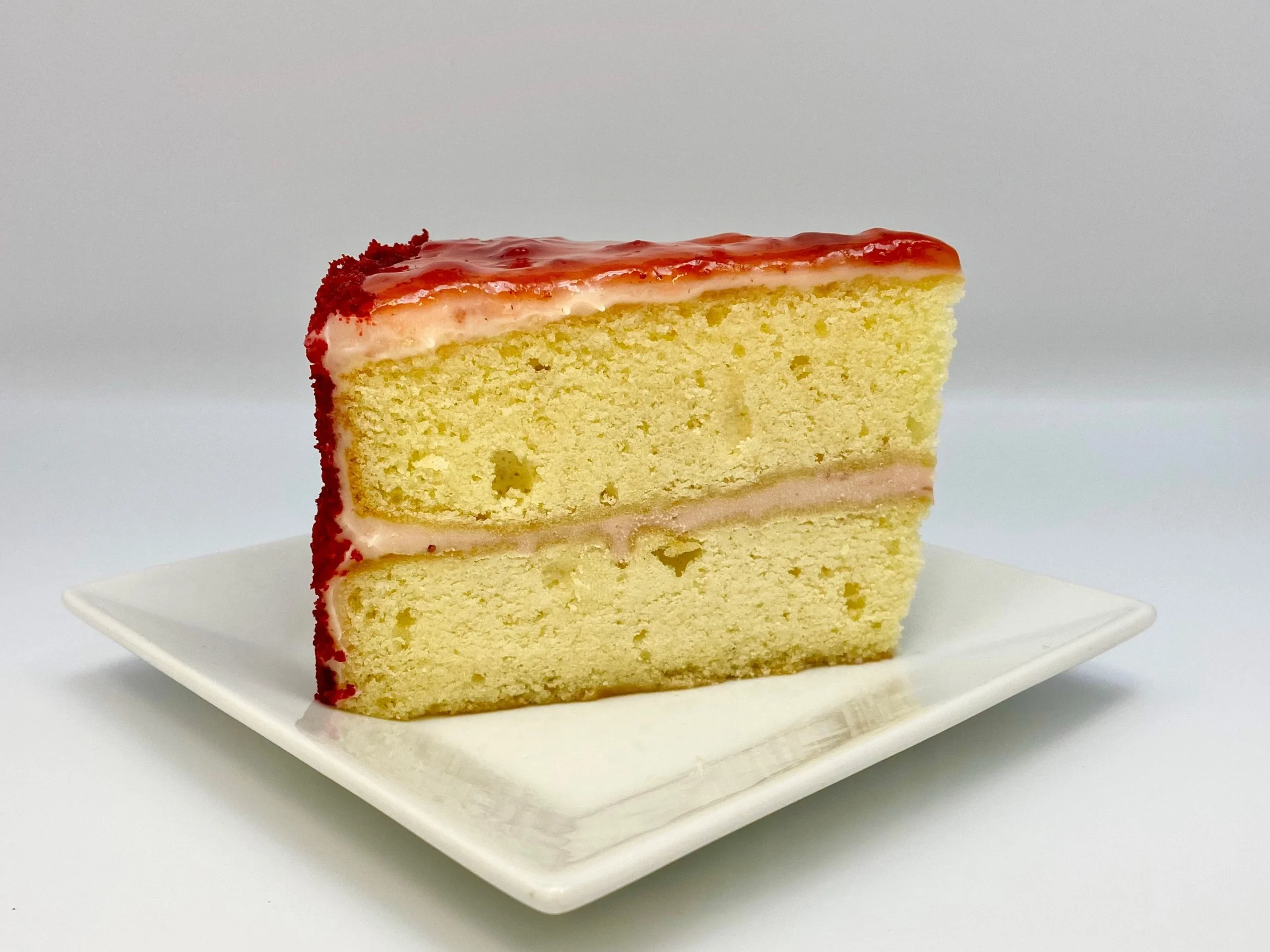 Strawberry Cake Layer 10 Inch 10 In - 2 Per Case.