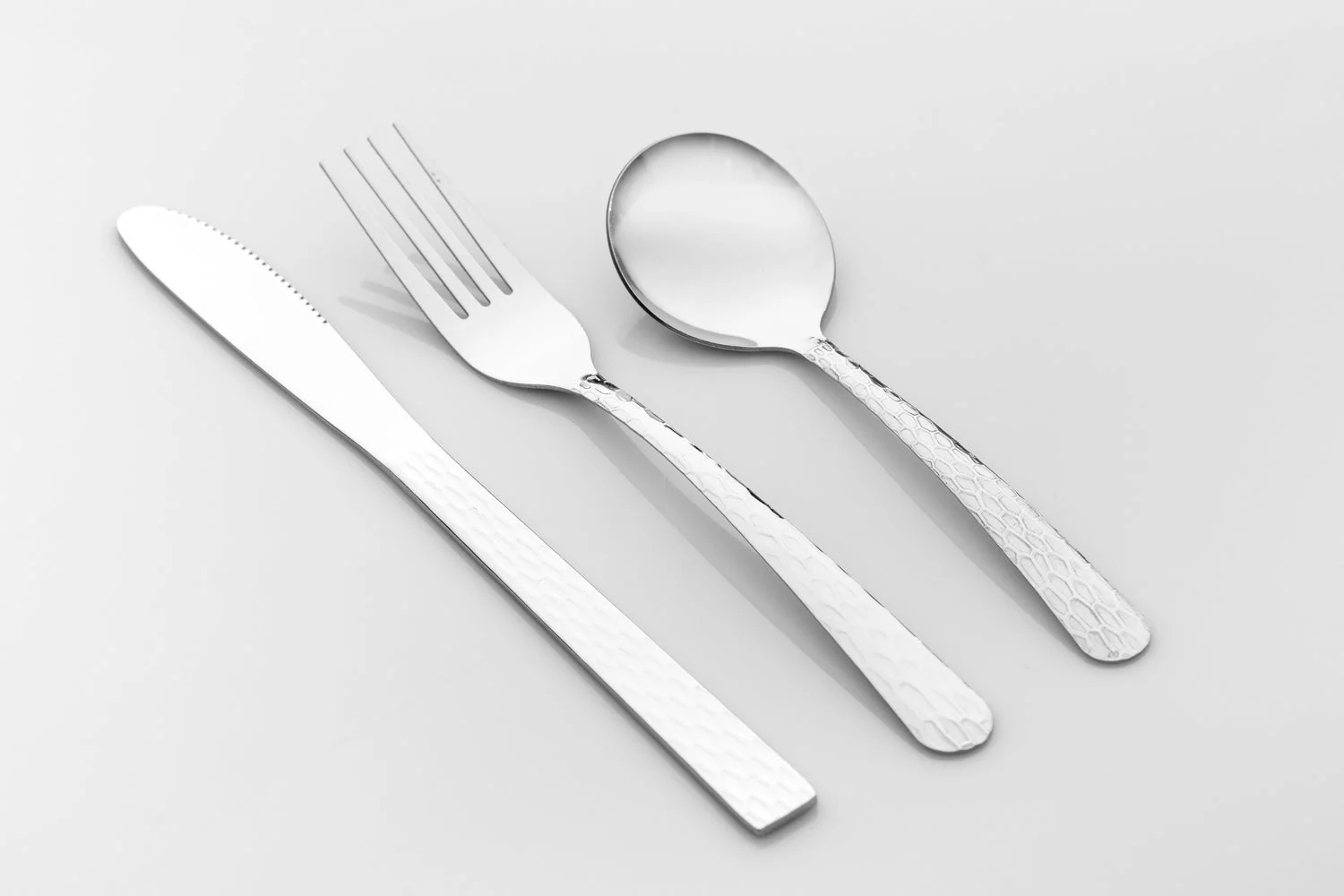 World Tableware Inc. Aspire Light Weight Set- 4 Pc W/Napkin  1 - 96 Ea