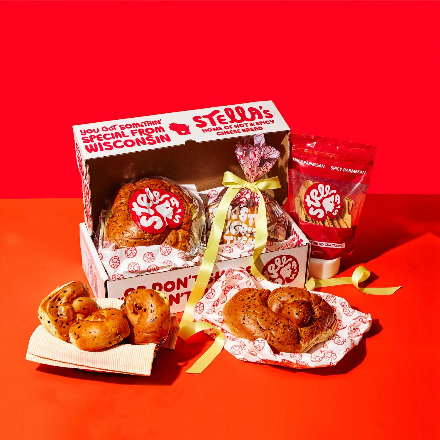 "The Original Hot & Spicy Cheese Bread"™ + Rolls Combo Gift Box