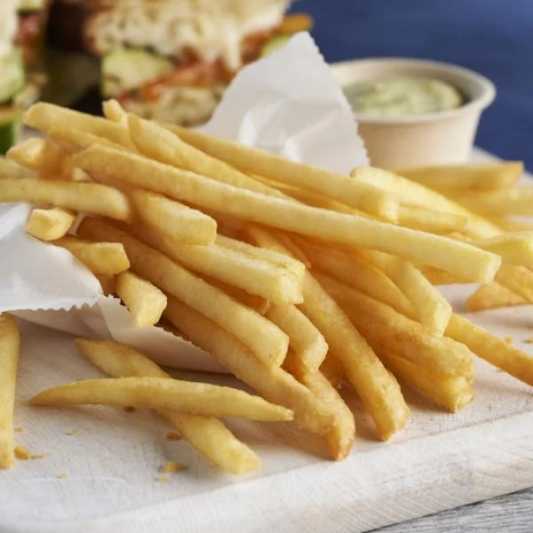 4 Inch Shoestrings Frozen French Fried Potatoes 4.5 Pound Each - 6 Per Case.